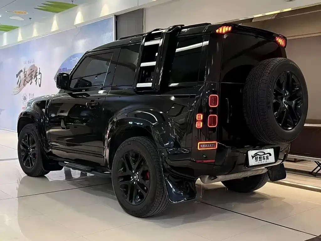 Land Rover Defender — фото 3