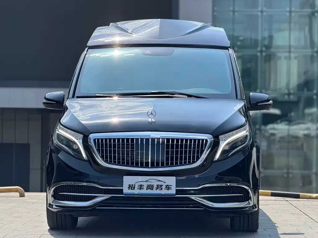 Mercedes-Benz V-Class 2023 из CN, фото 10