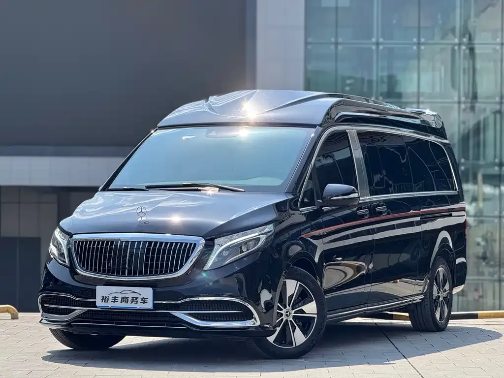 Mercedes-Benz V-Class 2023 из CN, фото 5