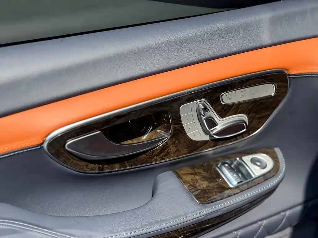 Mercedes-Benz V-Class 2023 из CN, фото 8