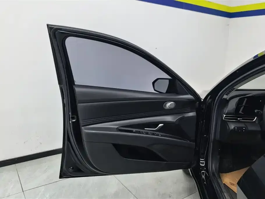 Hyundai Elantra 2021 из CN, фото 3