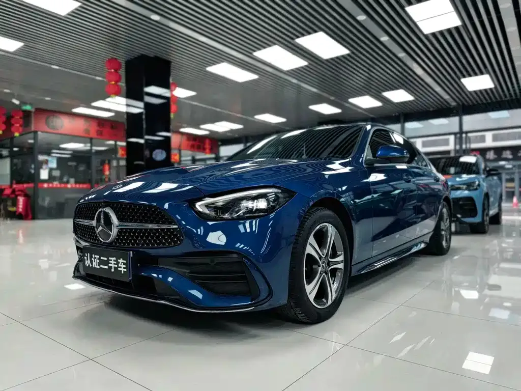 Mercedes-Benz C-Class — фото 1