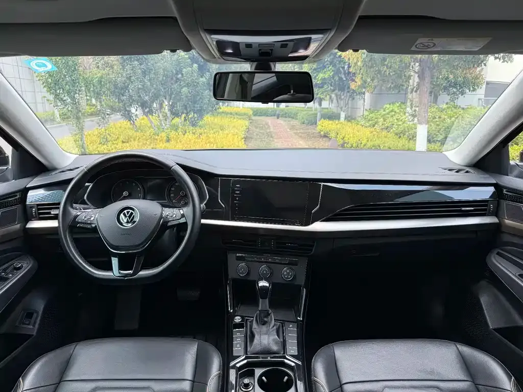 Volkswagen Passat — фото 5