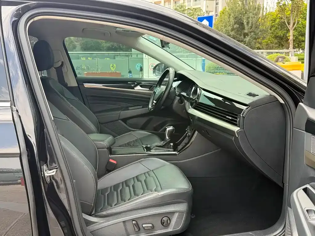 Volkswagen Passat — фото 3