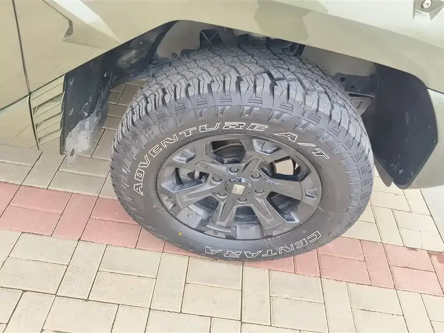 Tank 400 New Energy — фото 3
