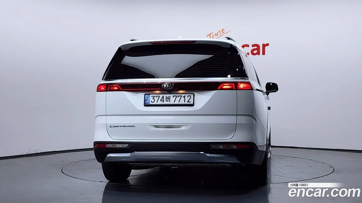 Kia Carnival 2021 из KR, фото 2