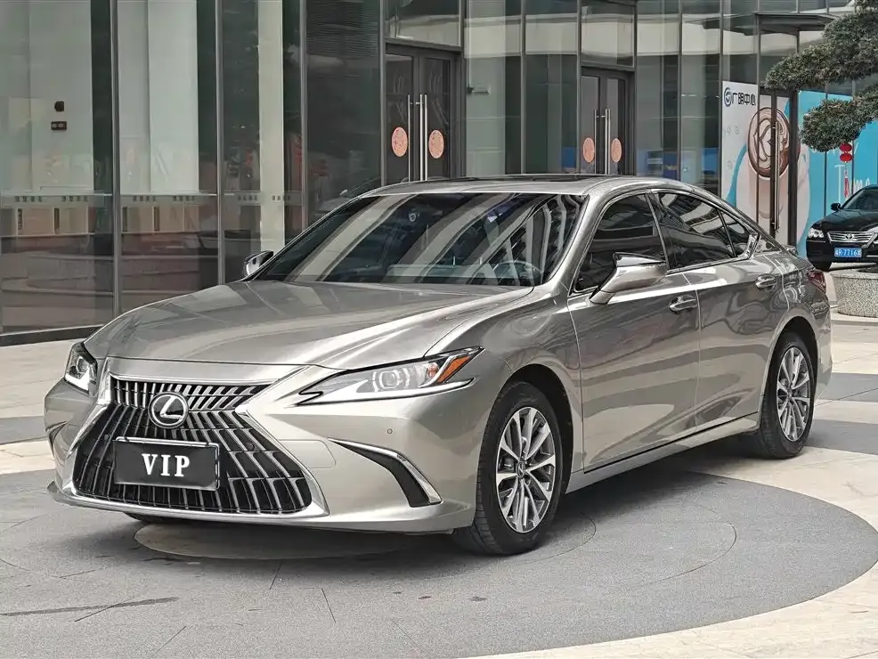 Lexus ES 2023 из CN, фото 1