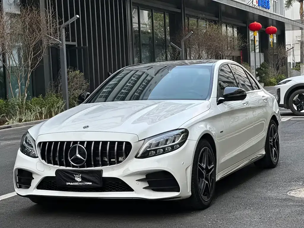 Mercedes-Benz C-Class — фото 1