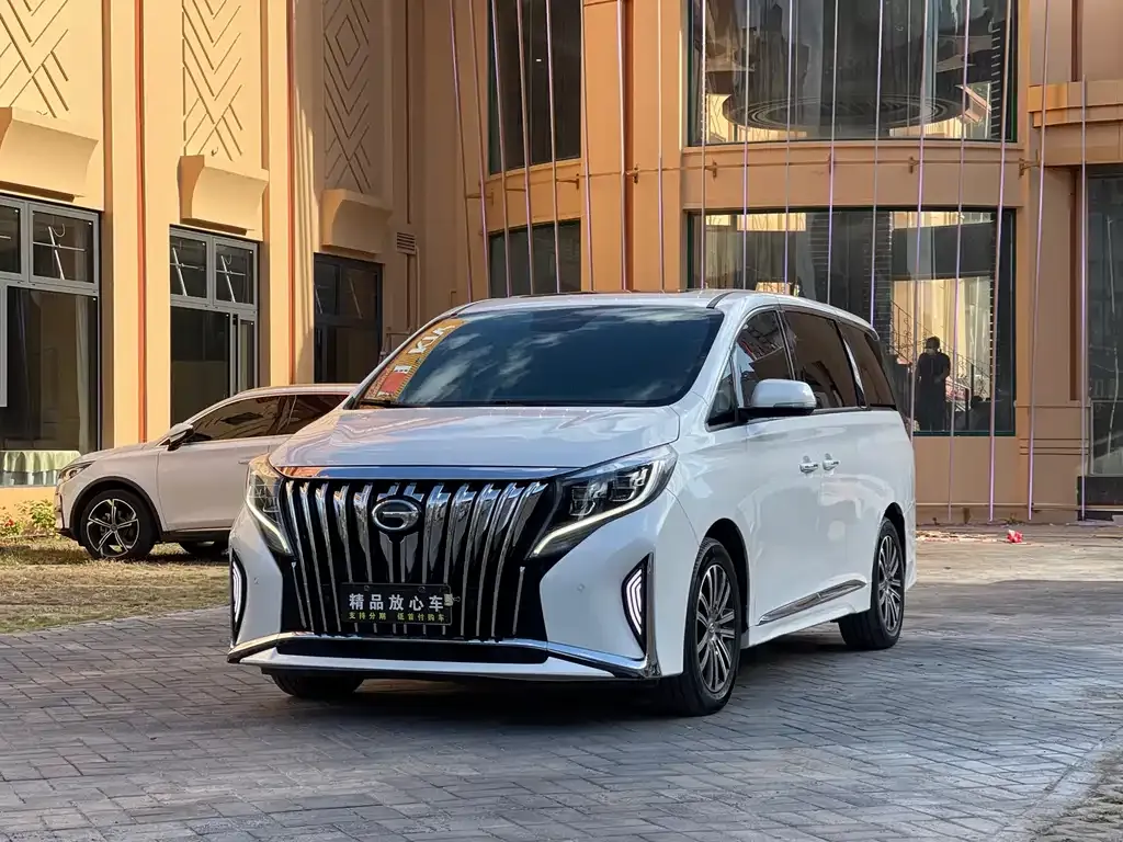 GAC Motor Trumpchi M8 — фото 1