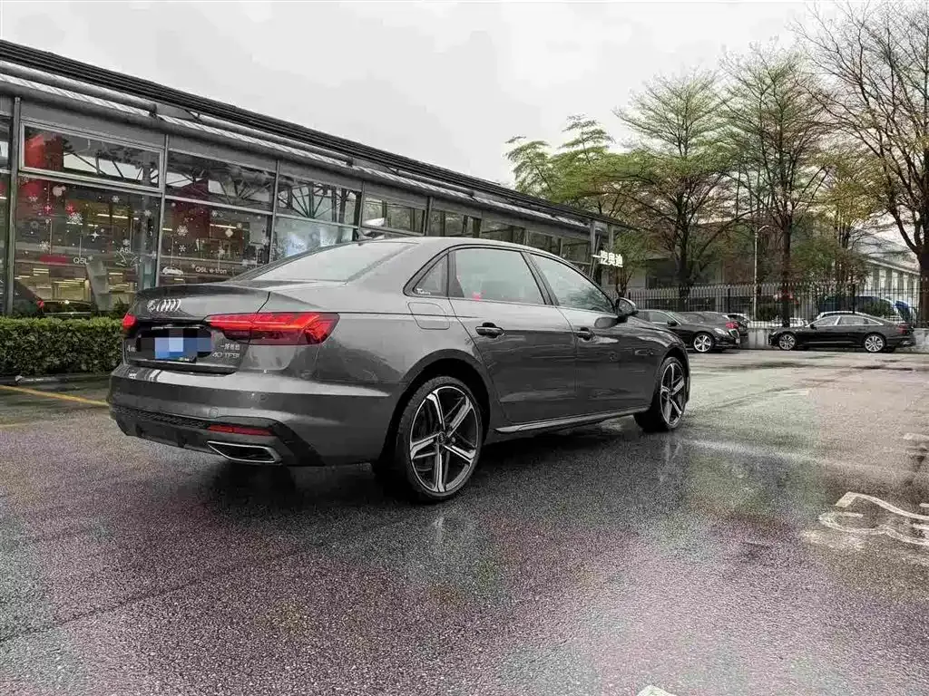 Audi A4L 2024 из CN, фото 9