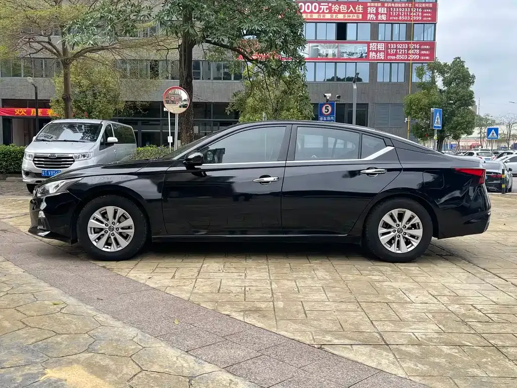 Nissan Teana 2022 из CN, фото 4