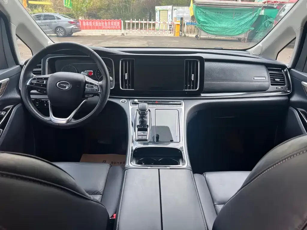 GAC Motor Trumpchi M8 — фото 2