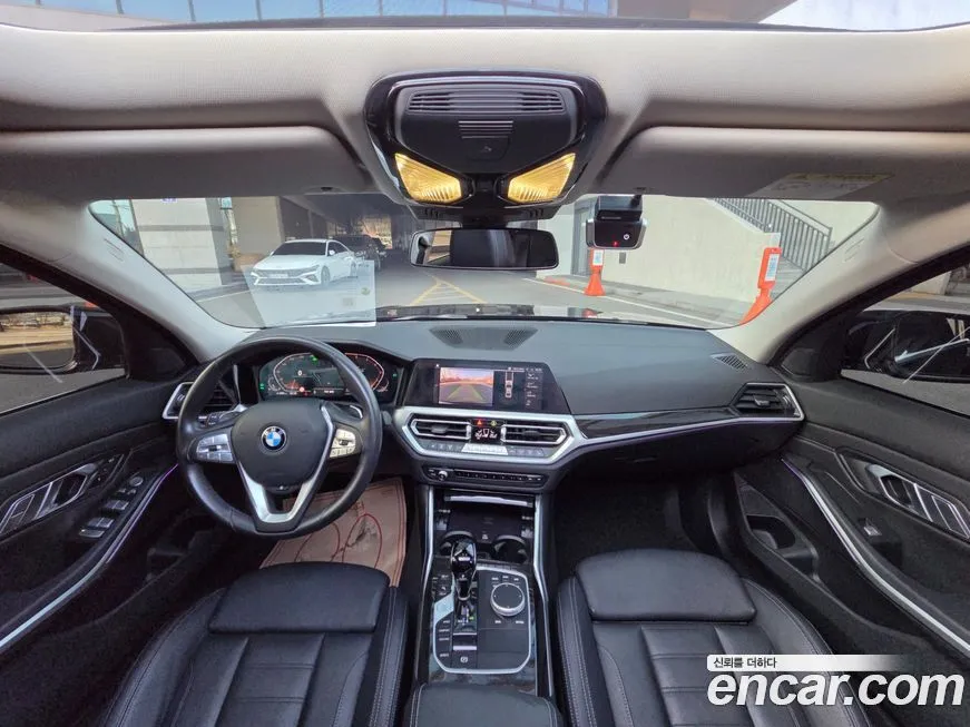 BMW 3-Series 2022 из KR, фото 2