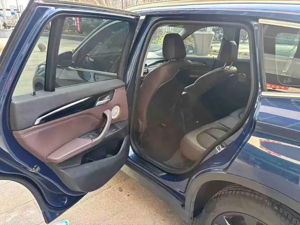 BMW X1 2022 из CN, фото 4
