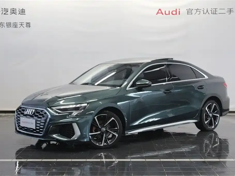 Audi A3 — фото 1