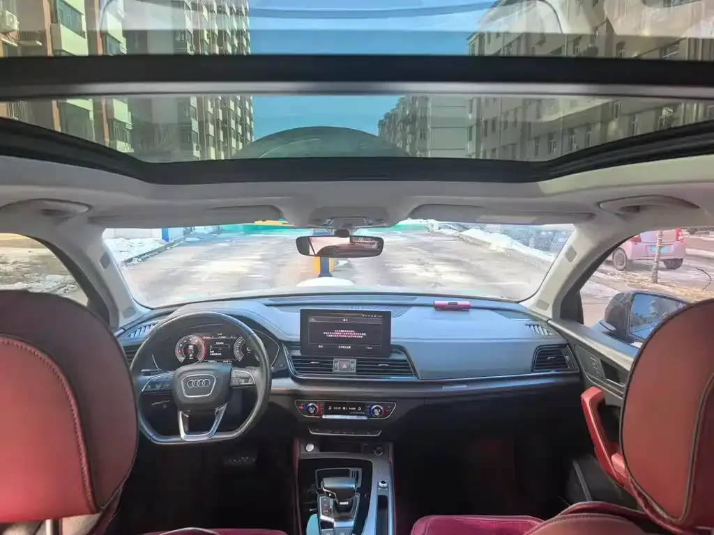 Audi Q5L 2021 из CN, фото 4