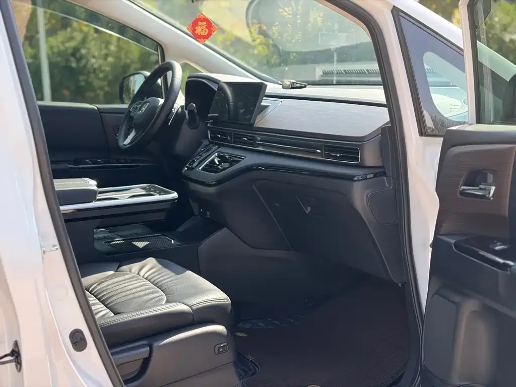 Honda Odyssey — фото 10