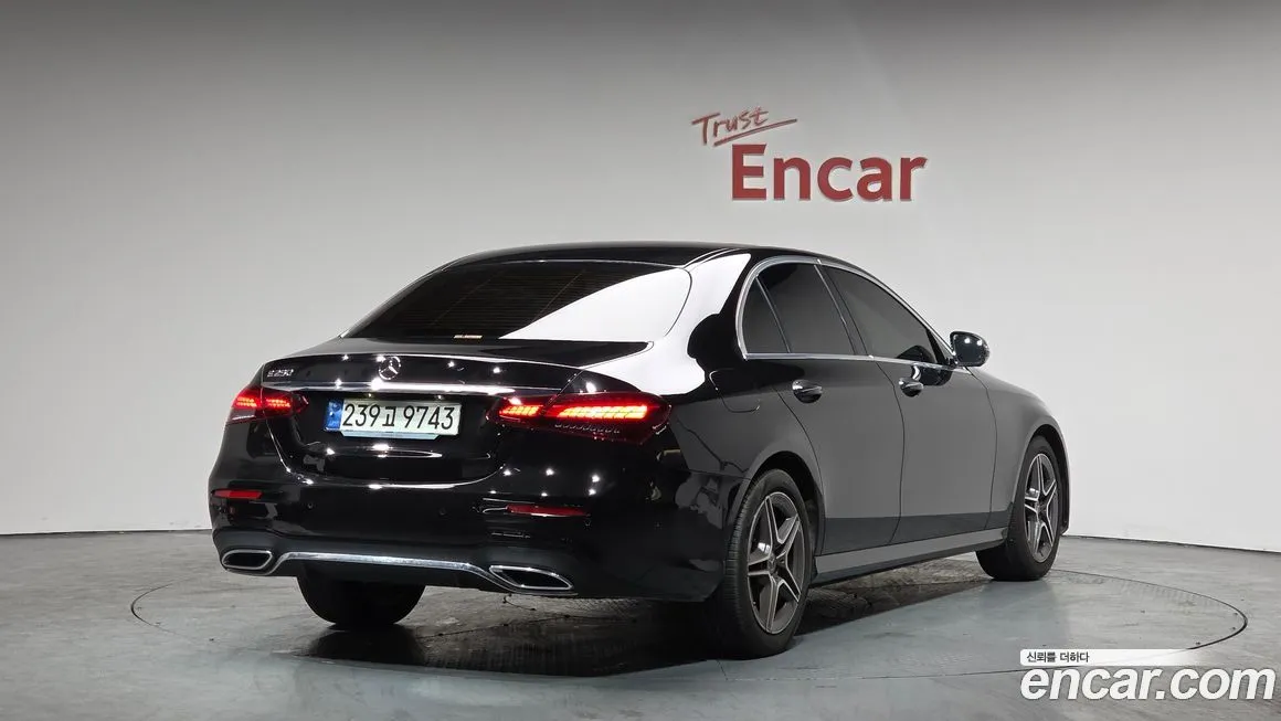 Mercedes-Benz E-Class 2023 из KR, фото 2