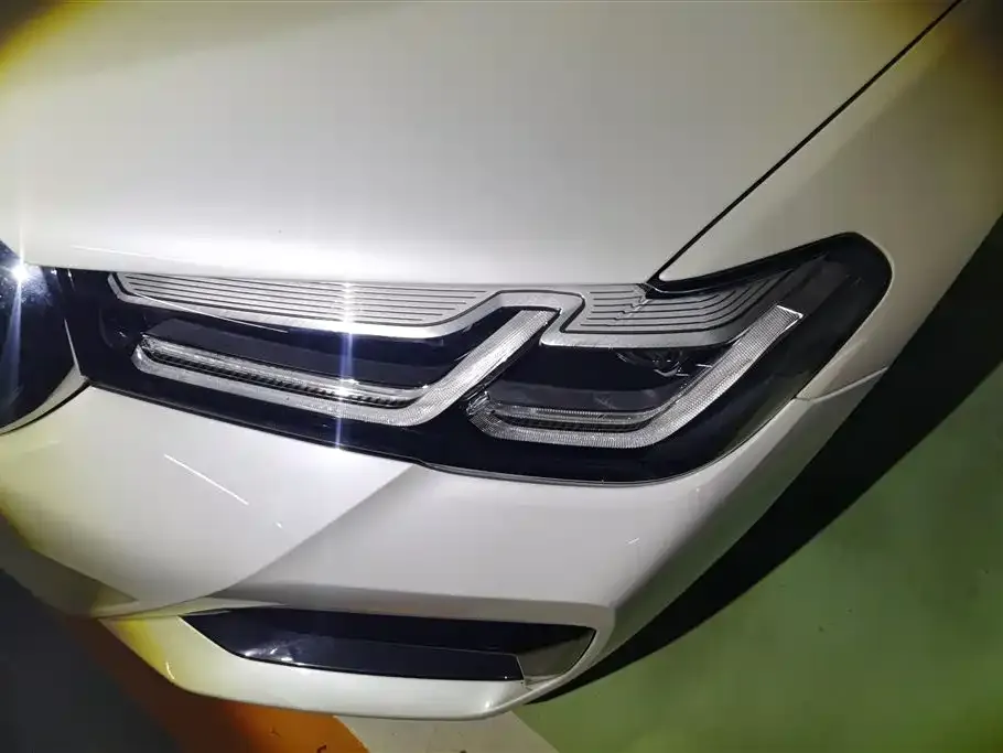 BMW 5 Series — фото 2