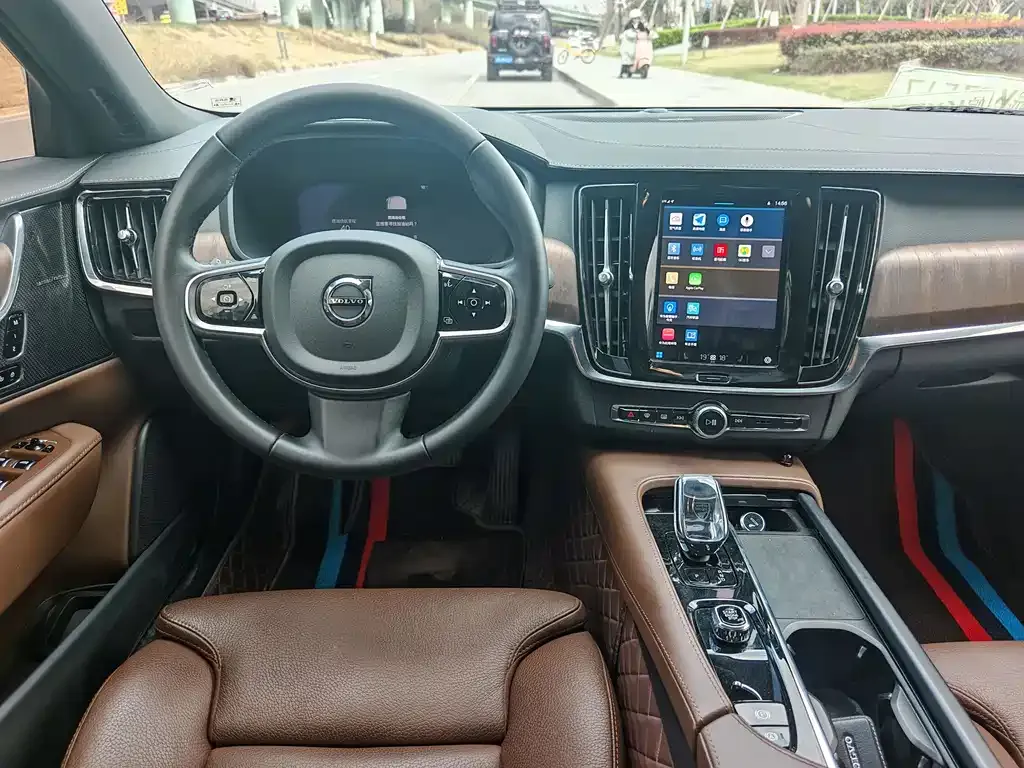 Volvo S90 — фото 4