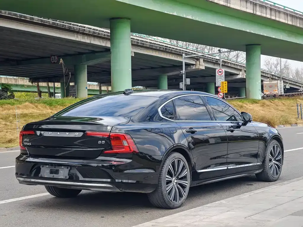 Volvo S90 — фото 5