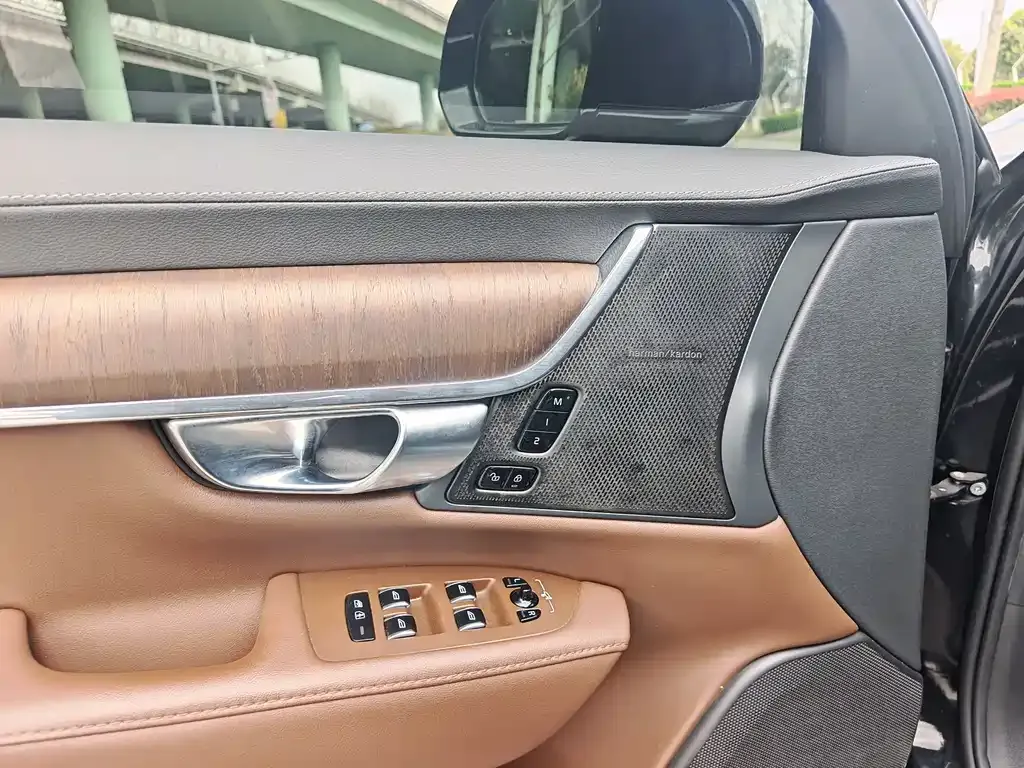 Volvo S90 — фото 10