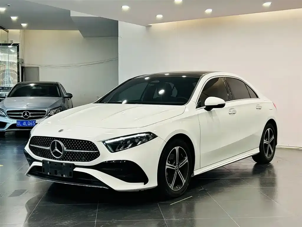 Mercedes-Benz A-Class — фото 1