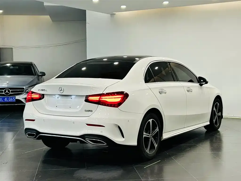 Mercedes-Benz A-Class — фото 8