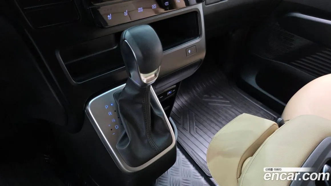 Hyundai Staria 2023 из KR, фото 5