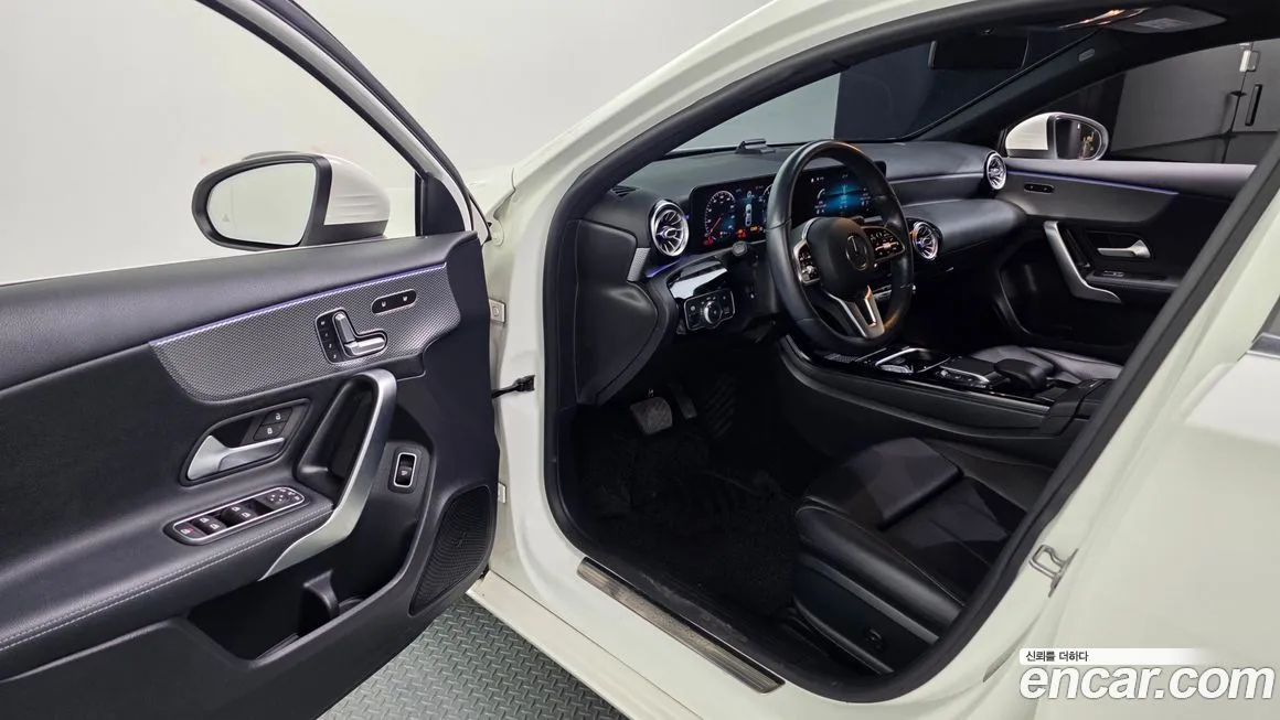 Mercedes-Benz A-Class — фото 10