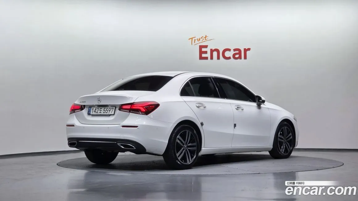 Mercedes-Benz A-Class — фото 8