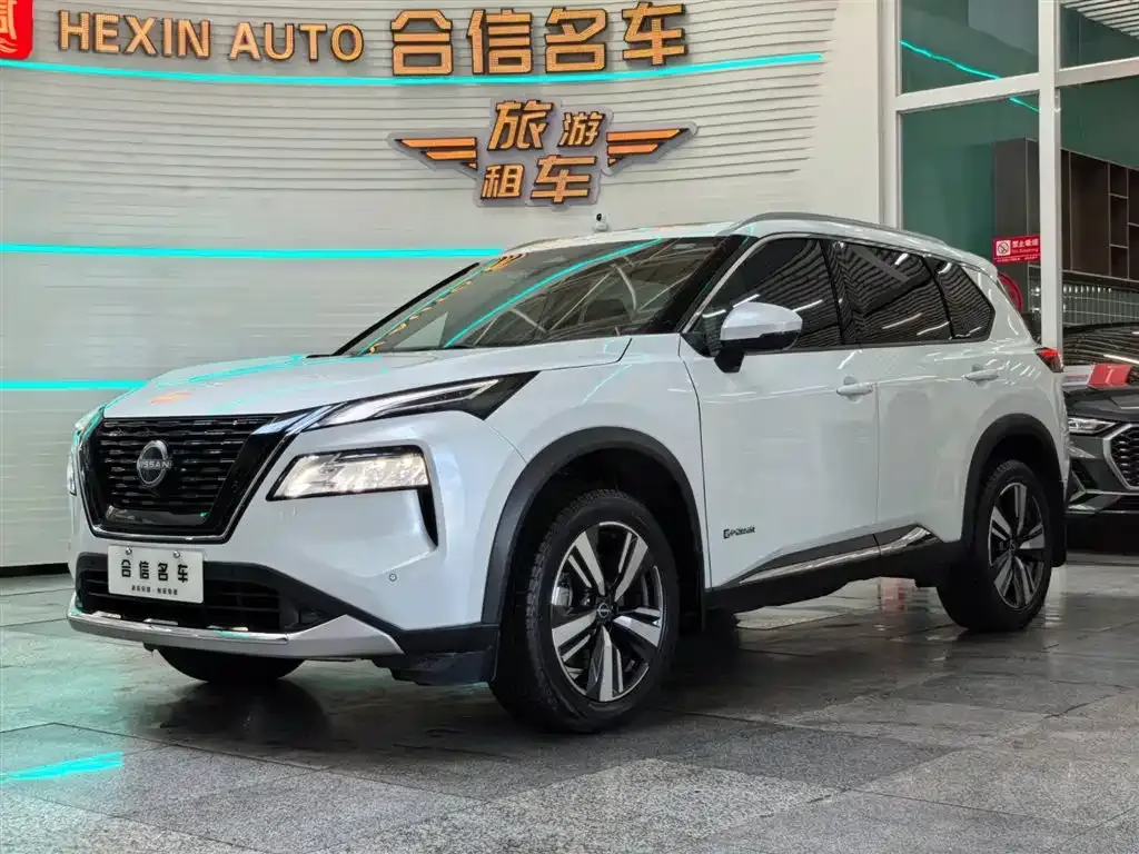 Nissan X-Trail — фото 1
