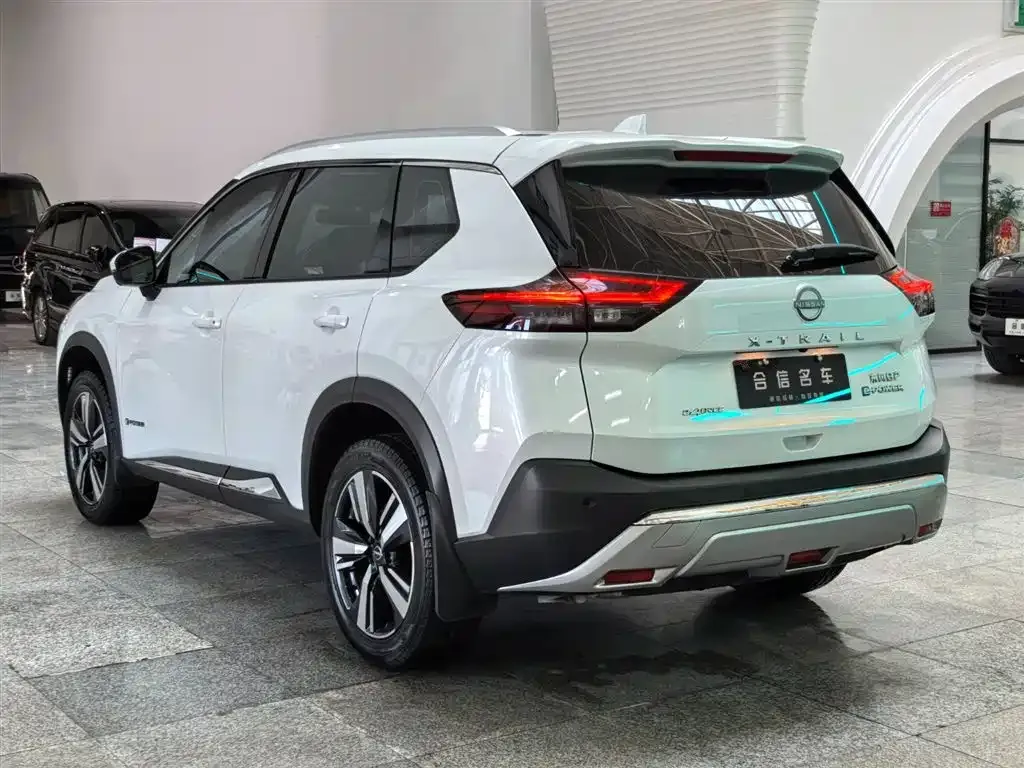 Nissan X-Trail — фото 2