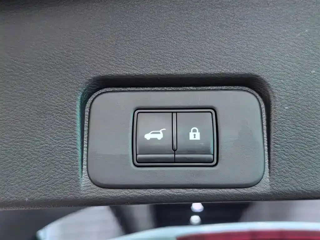 Nissan X-Trail — фото 8