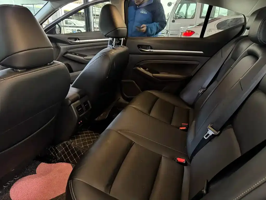 Nissan Teana 2023 из CN, фото 3