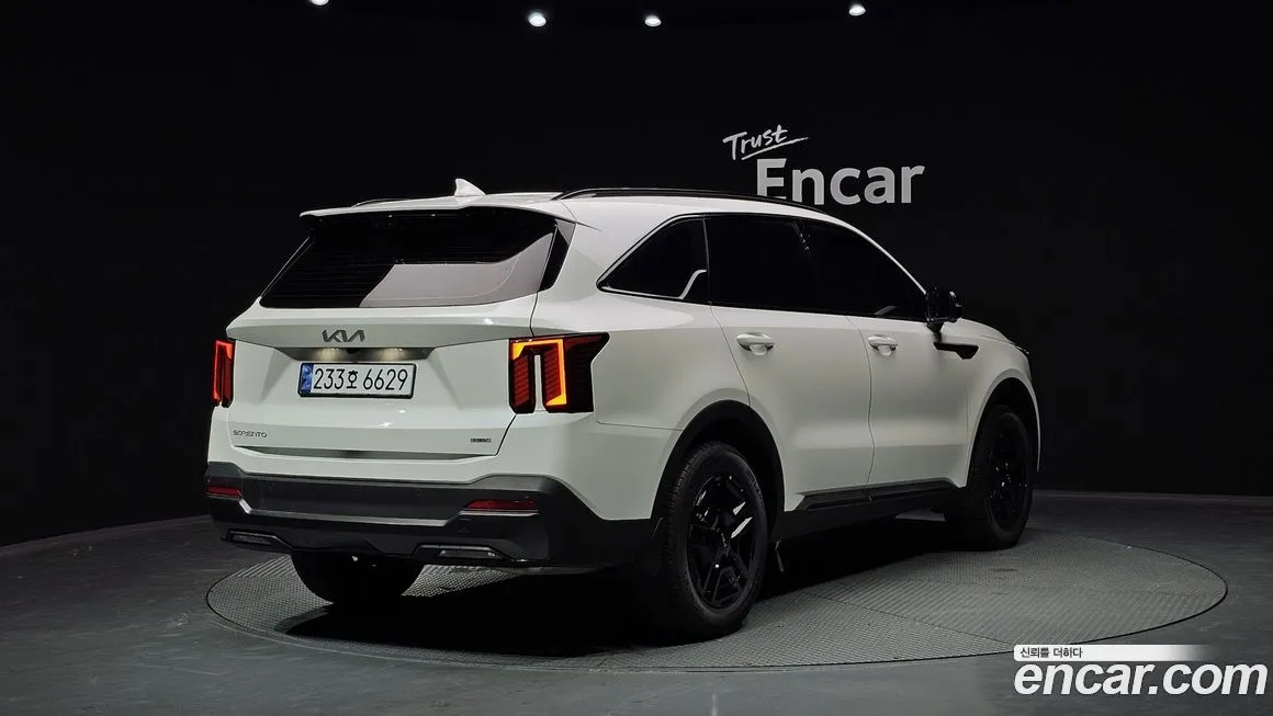 Kia Sorento — фото 5