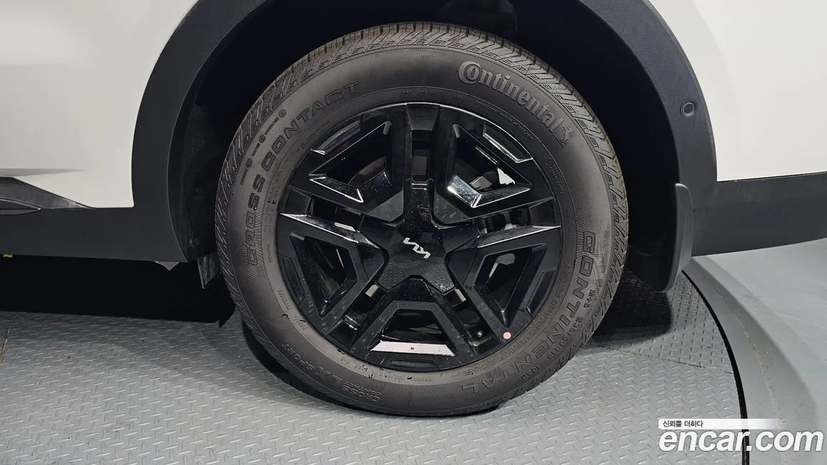 Kia Sorento — фото 9