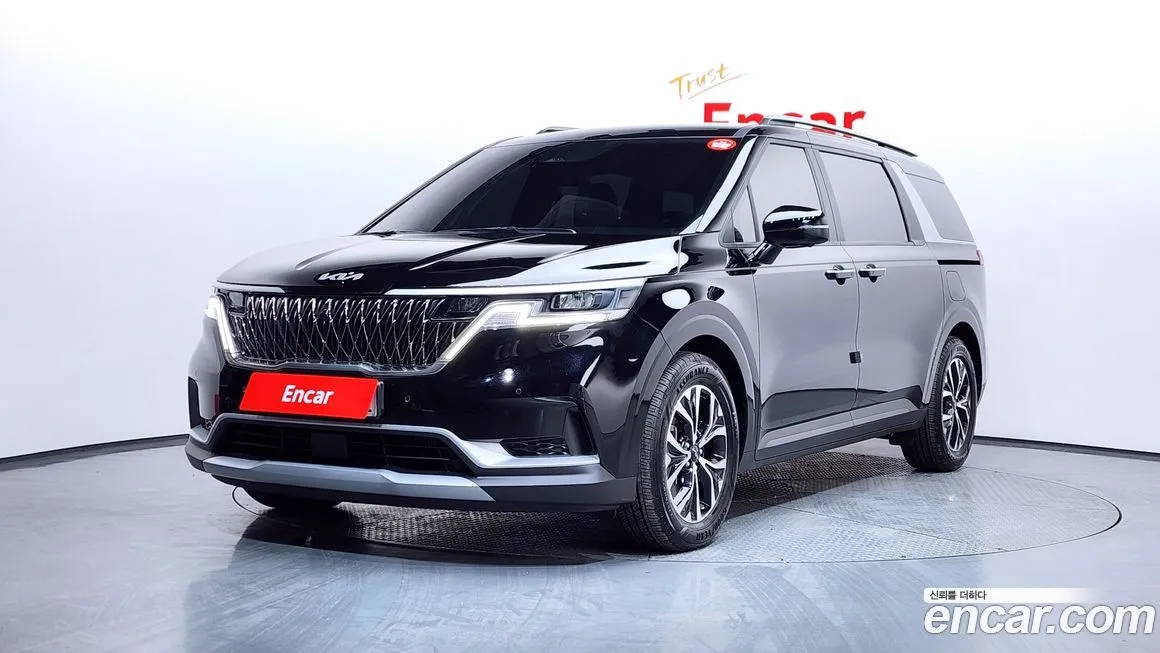 Kia Carnival — фото 1
