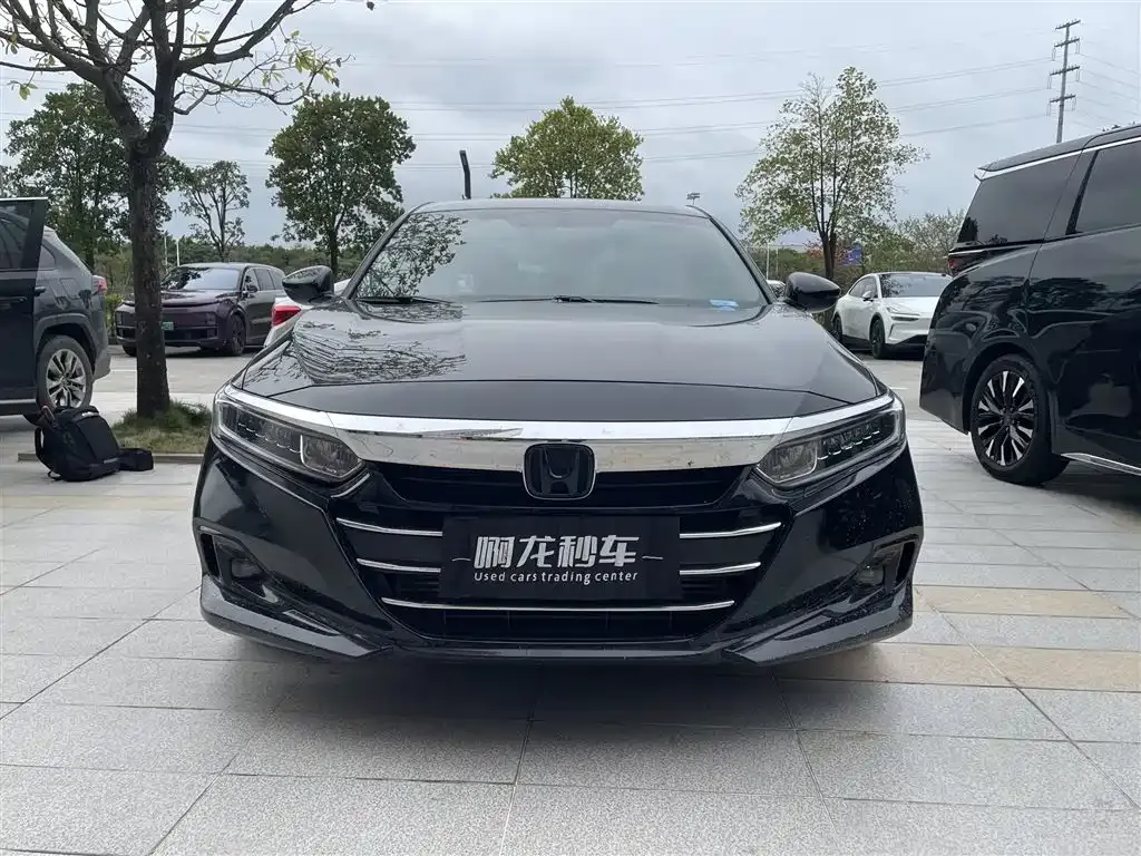 Honda Accord — фото 2