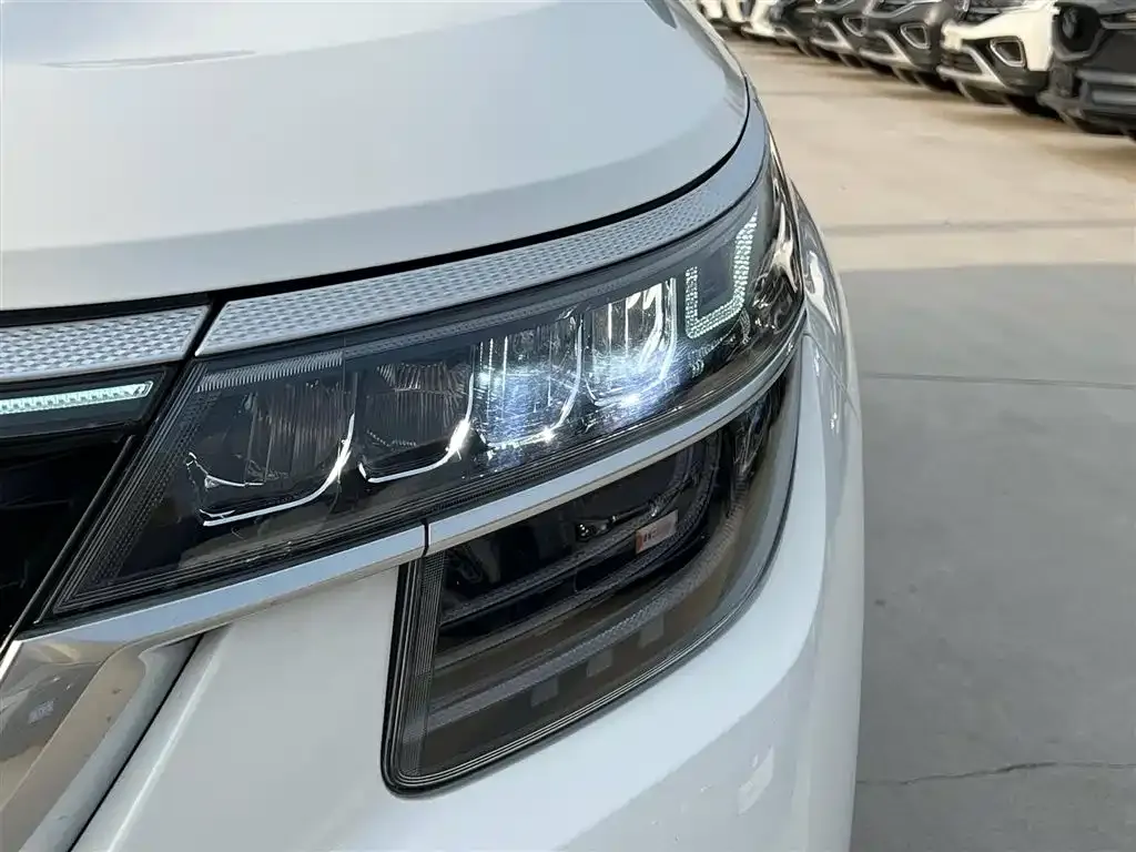 Kia KX3 2022 из CN, фото 7