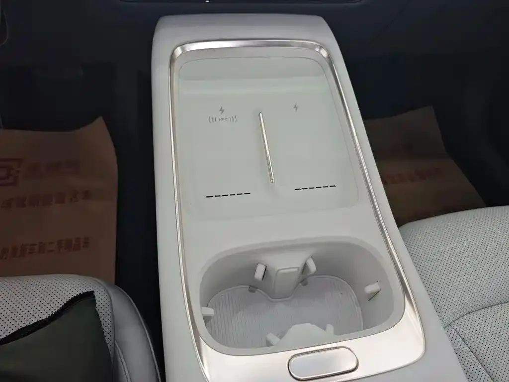 XPeng P7+ 2024 из CN, фото 3