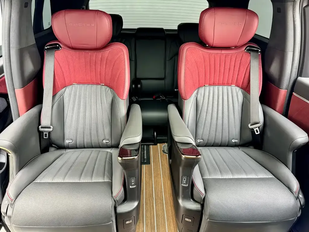 GAC Motor Trumpchi M8 — фото 9