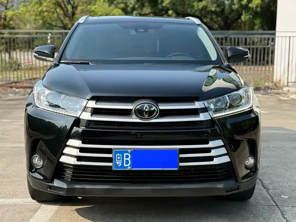 Toyota Highlander 2021 из CN, фото 2