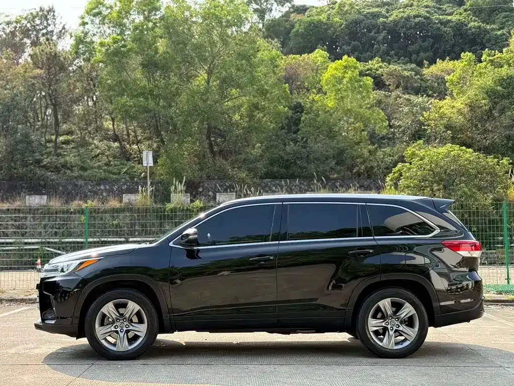 Toyota Highlander 2021 из CN, фото 10