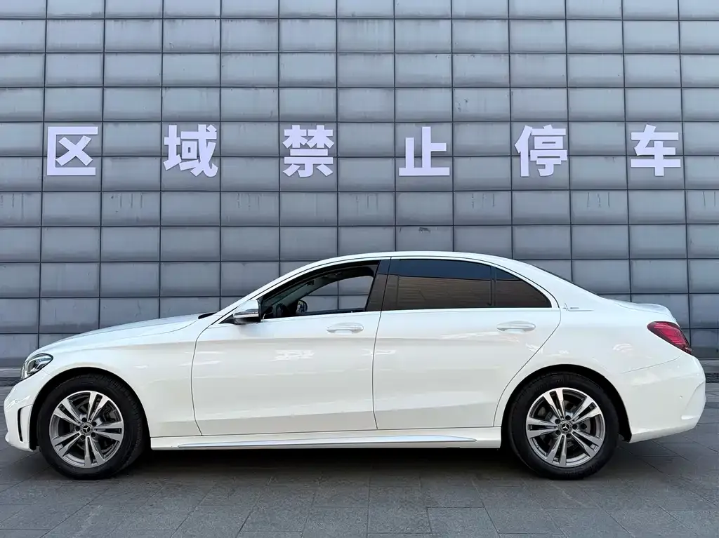 Mercedes-Benz C-Class — фото 4