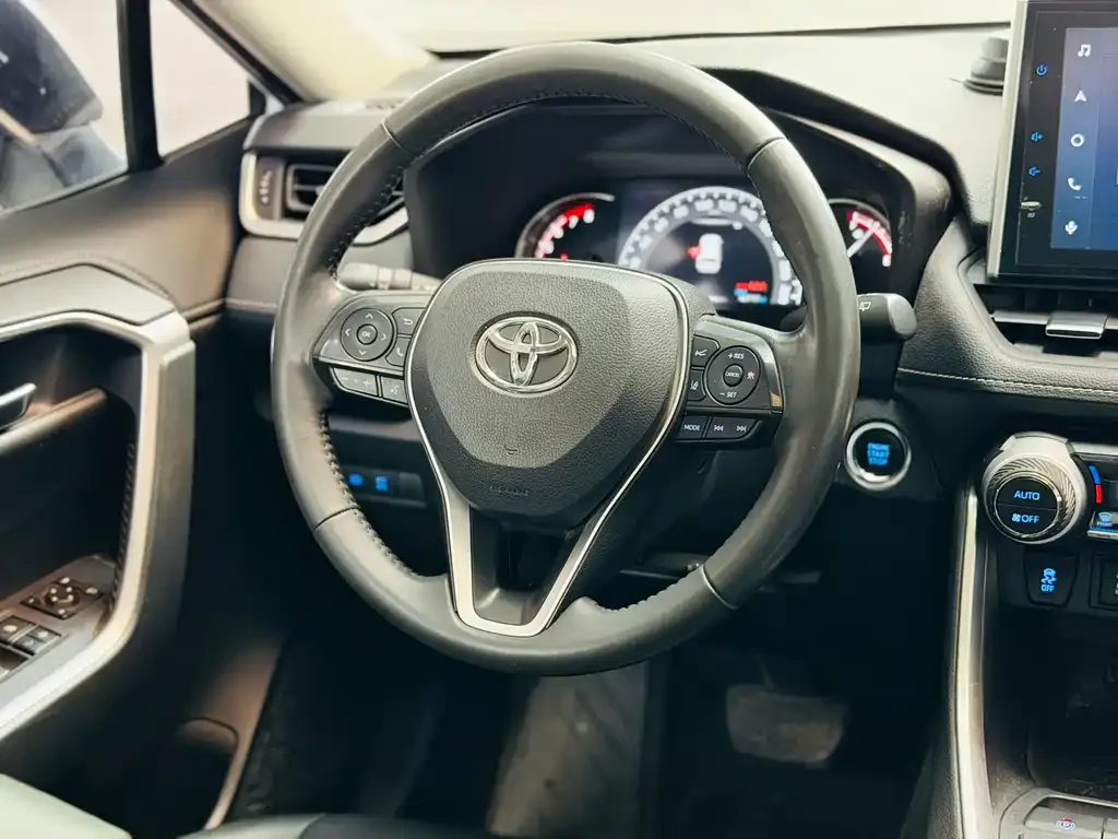 Toyota RAV4 2022 из CN, фото 4