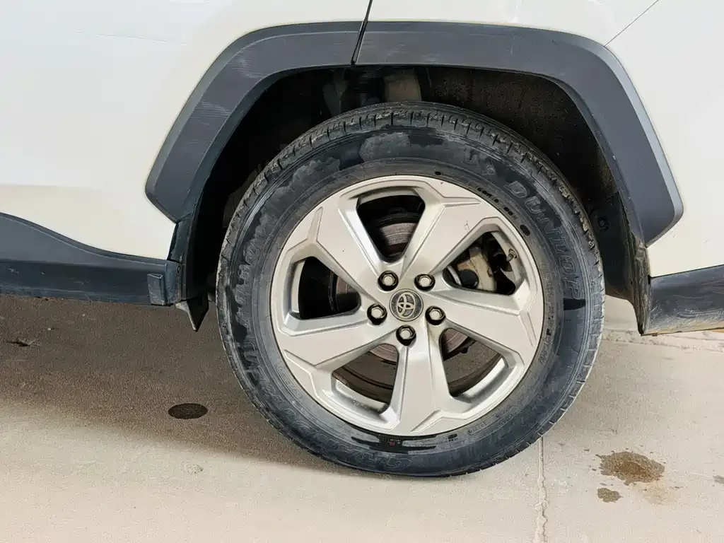 Toyota RAV4 2022 из CN, фото 5