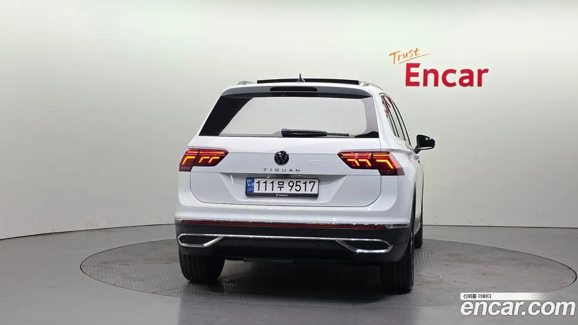 Volkswagen Tiguan — фото 4