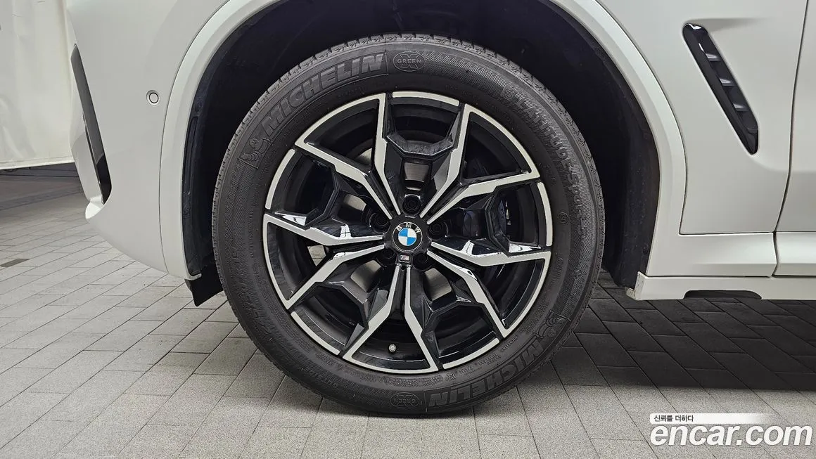 BMW X4 2024 из KR, фото 4