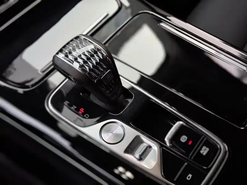 GAC Motor Trumpchi M8 — фото 3